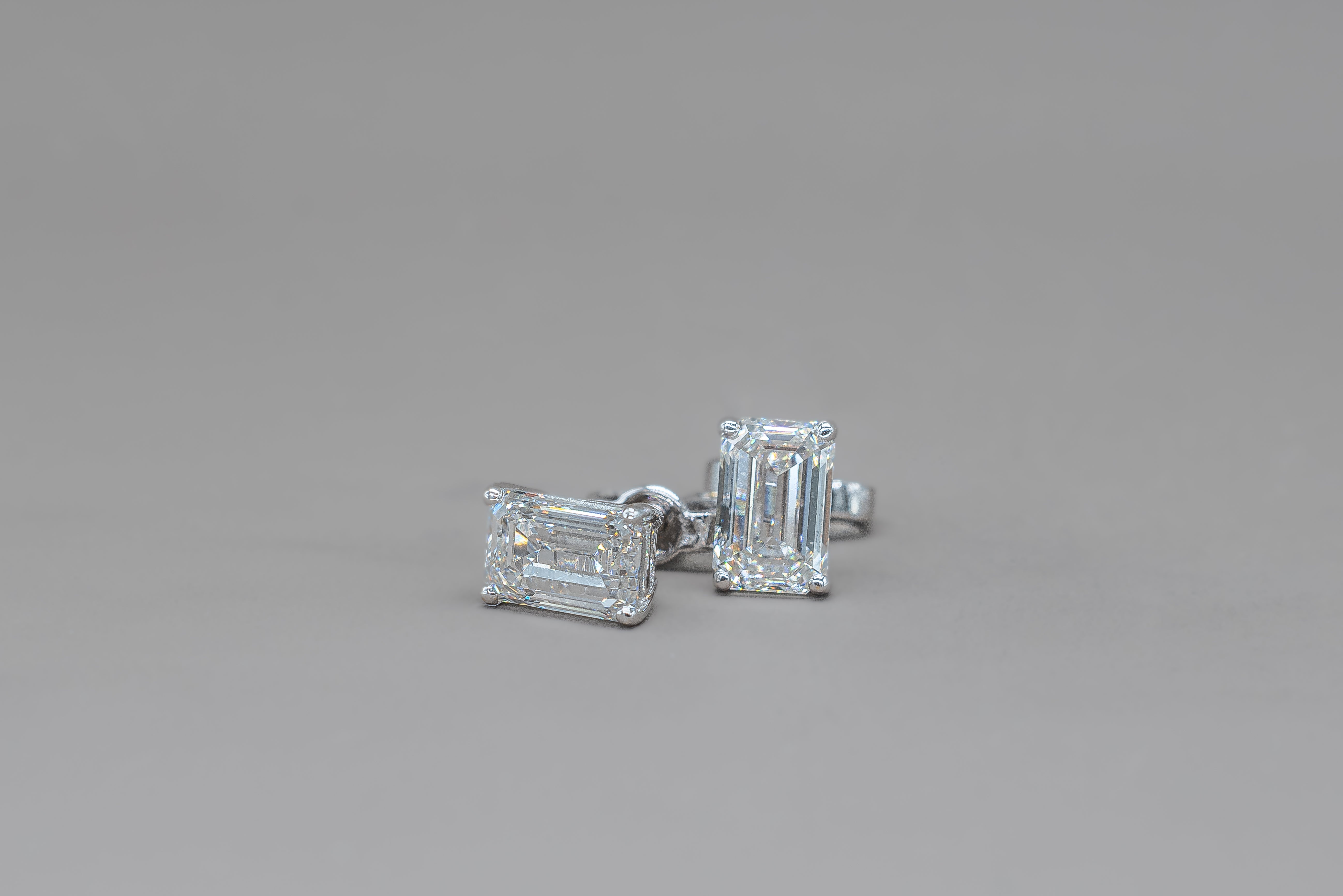 JOY STUD EARRINGS