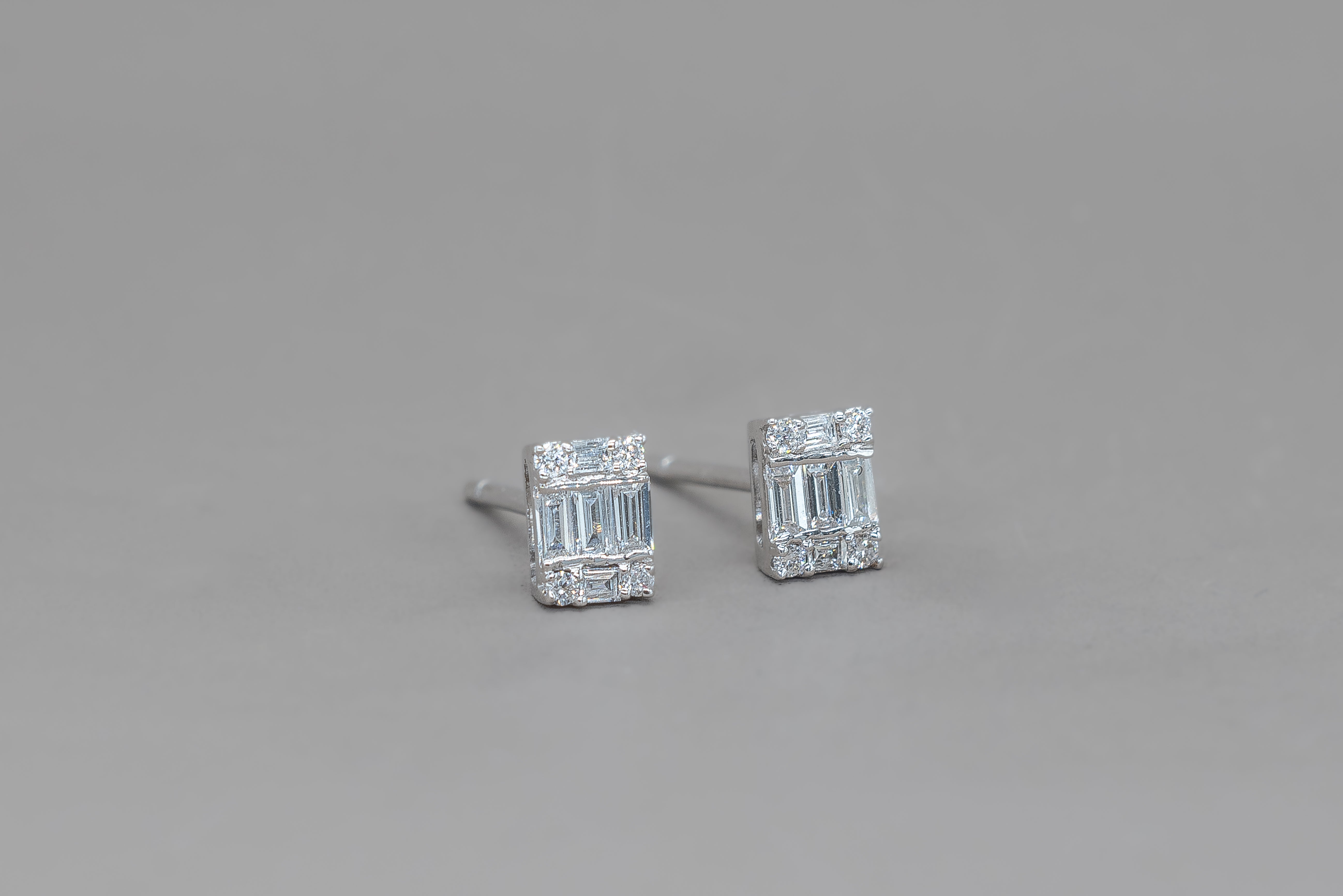 PARIS STUD EARRINGS