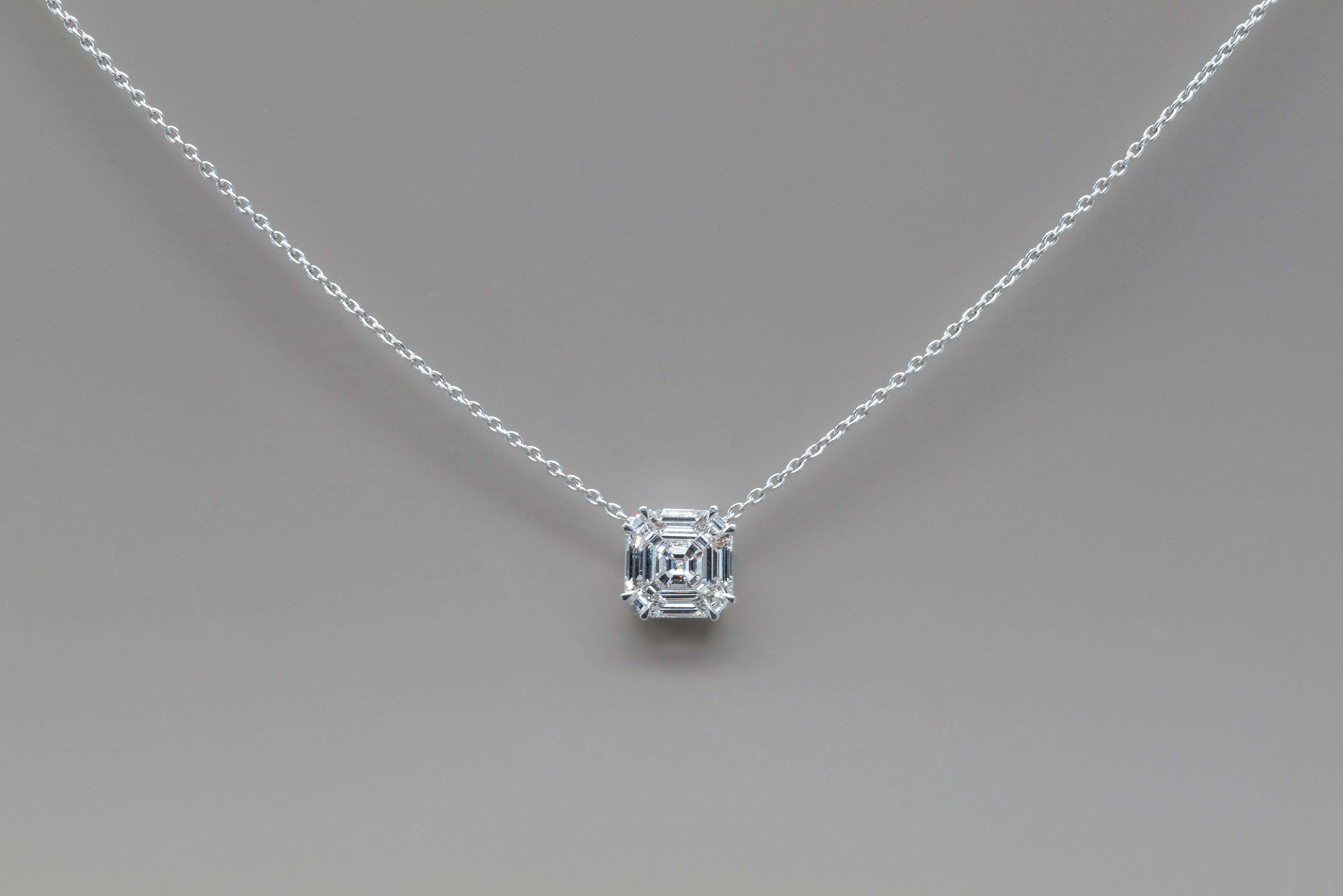 ASSCHER PUZZLE NECKLACE