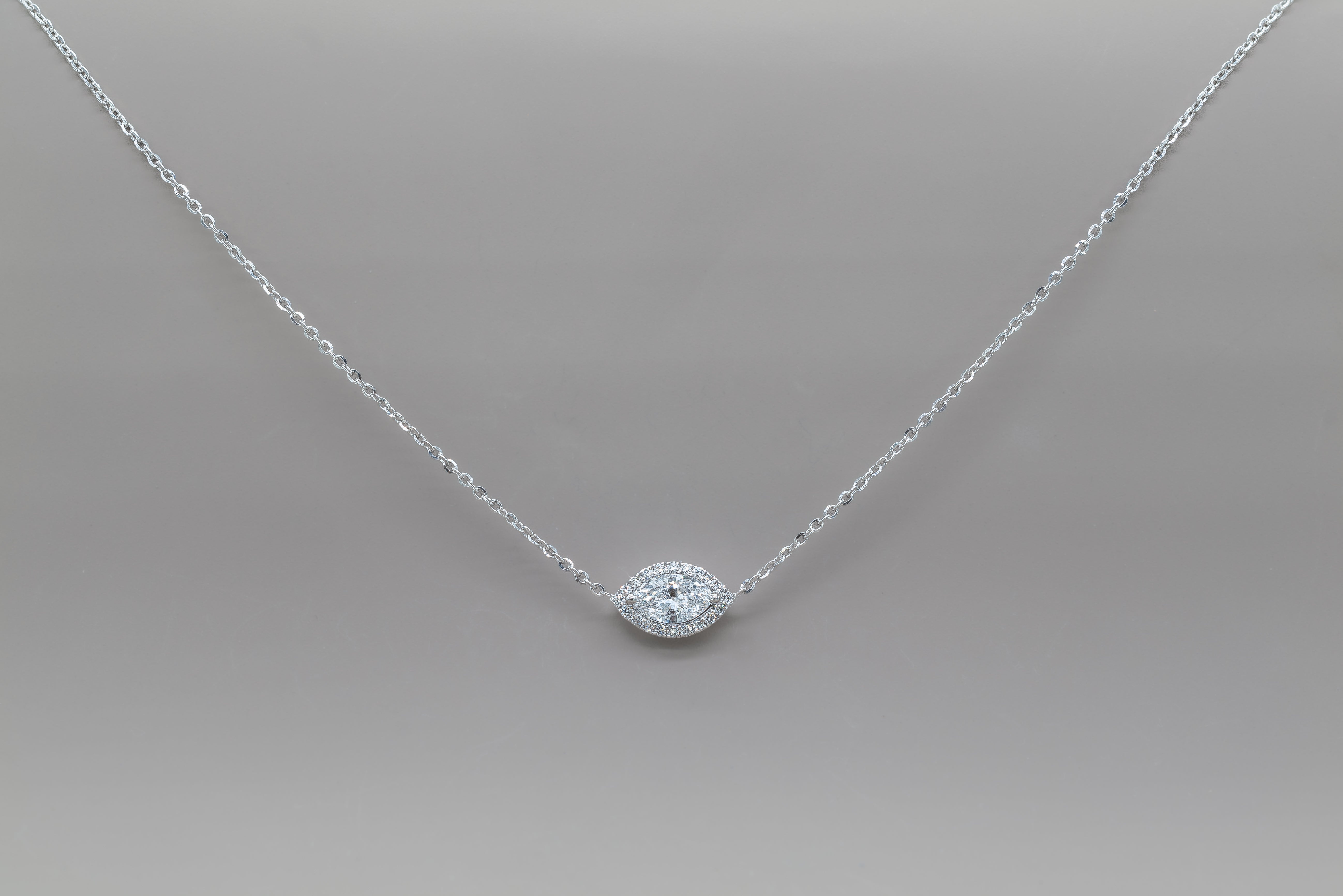 EVE NECKLACE